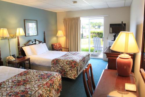 Boothbay Harbor Inn - image 5