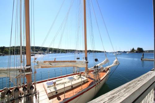 Fisherman's Wharf Inn - main image