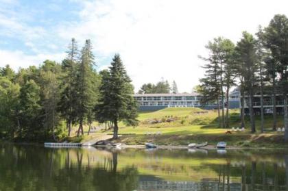 Beach Cove Resort Waterfront Inn Boothbay Harbor Maine