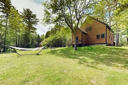 Appalachee Pond Waterfront Cottage - Kayaks Decks cottage