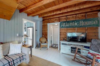 The Atlantic House at Ocean Point - image 13