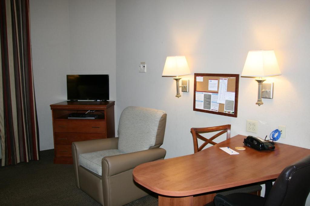 Candlewood Suites Bordentown-Trenton an IHG Hotel - image 2