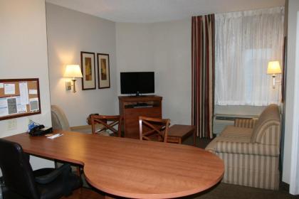 Candlewood Suites Bordentown-Trenton an IHG Hotel - image 4