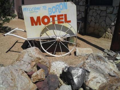 Boron Motel - image 12