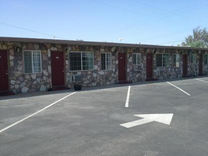 Boron Motel - image 9