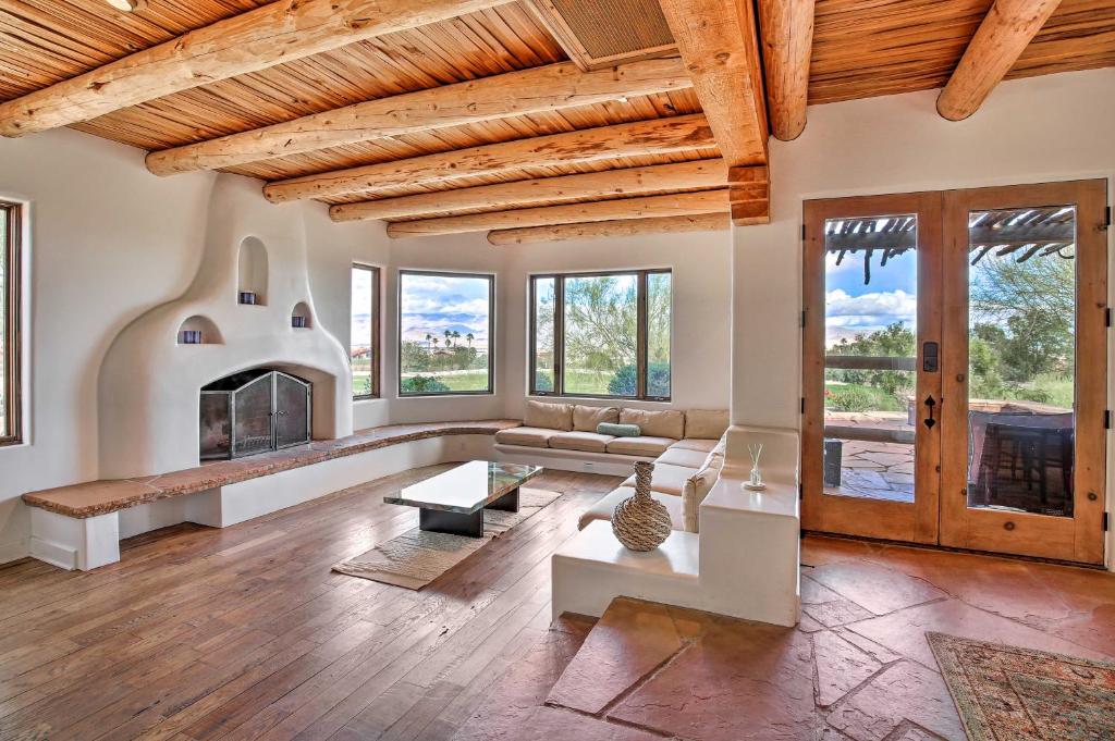 Luxe Adobe Retreat with Mountain and Golf Course Views! - image 5