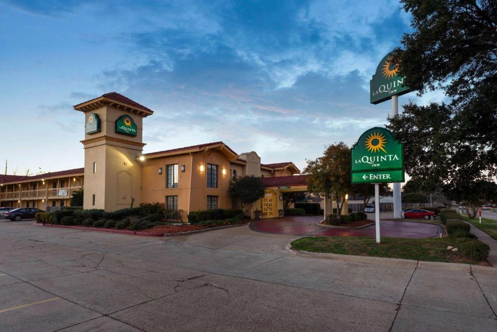 La Quinta Inn by Wyndham Bossier City - image 7