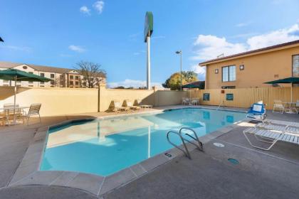 La Quinta Inn by Wyndham Bossier City - image 9