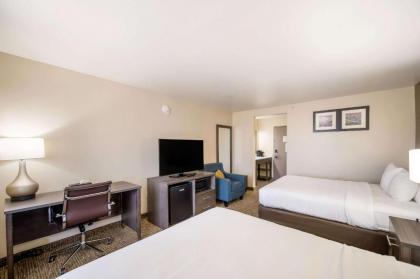 Comfort Inn - image 15