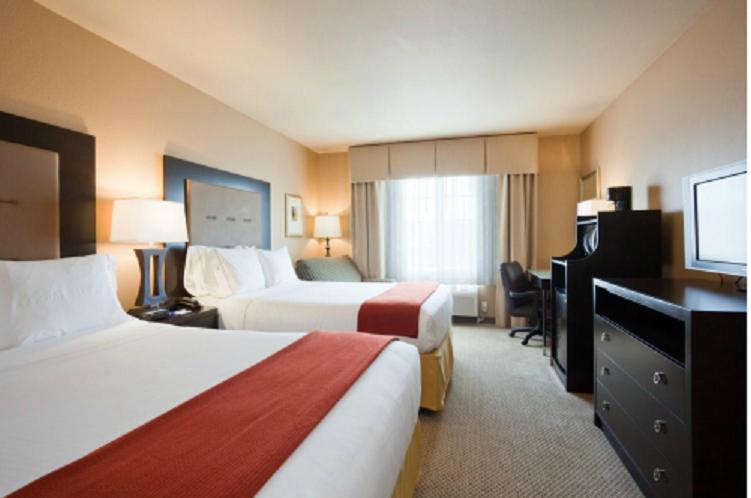 Holiday Inn Express and Suites Bossier City Louisiana Downs an IHG Hotel - image 2