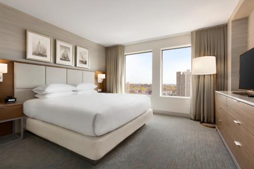 DoubleTree Suites by Hilton Hotel Boston - Cambridge - image 5