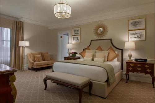 Fairmont Copley Plaza - image 3