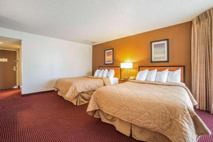 Quality Inn - image 8