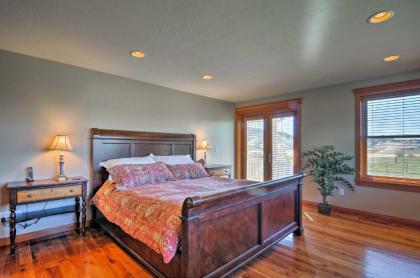 Custom Home with Decks in Boulder! Gateway to Parks! - image 13