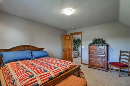 Custom Home with Decks in Boulder! Gateway to Parks! - image 15