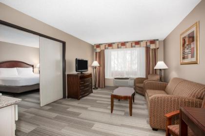 Holiday Inn Express Boulder an IHG Hotel - image 11