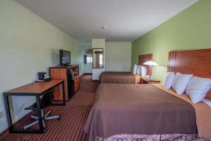 All Seasons Inn & Suites - image 9