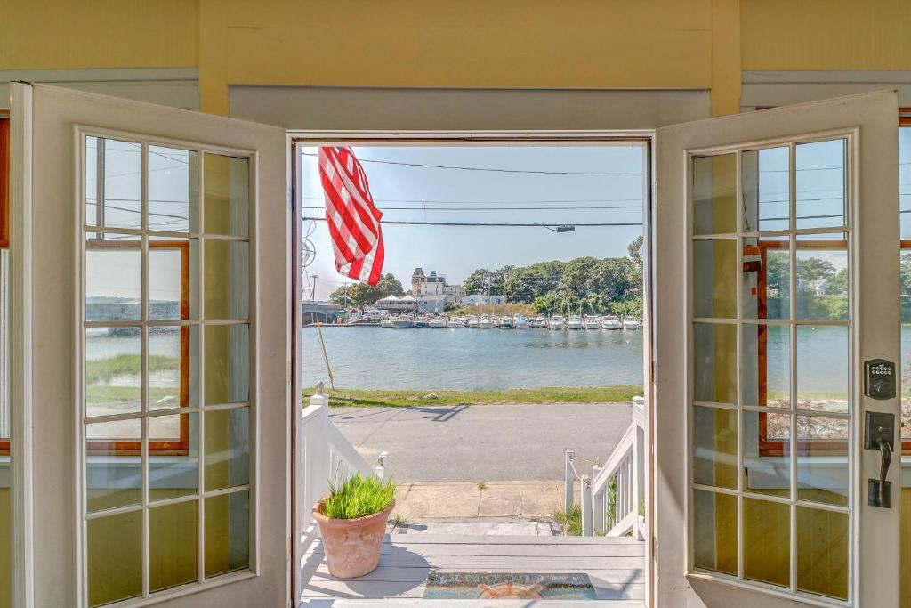 Onset Beach House - main image