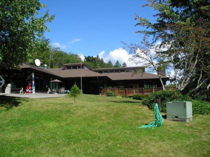 Mount Vernon Camping Resort 16 ft. Yurt 6 - image 7