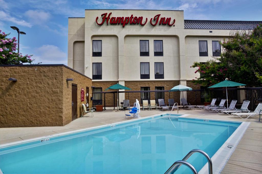 Hampton Inn Bowie - main image