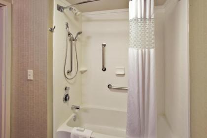 Hampton Inn Bowie - image 3