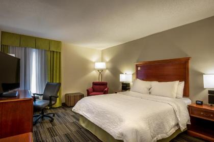 Hampton Inn Bowling Green - image 13