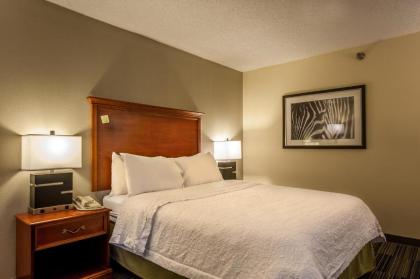 Hampton Inn Bowling Green - image 14