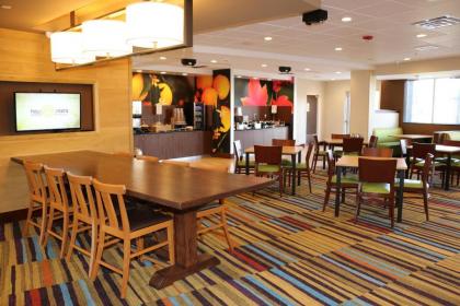 Fairfield Inn & Suites by Marriott Bowling Green - image 9