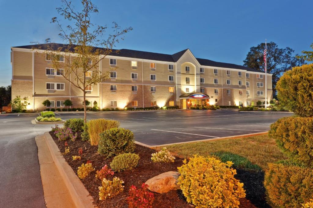 Candlewood Suites Bowling Green an IHG Hotel - main image