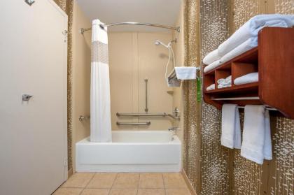 Hampton Inn Bowling Green KY - image 5