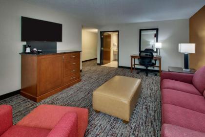 Drury Inn & Suites Bowling Green - image 13