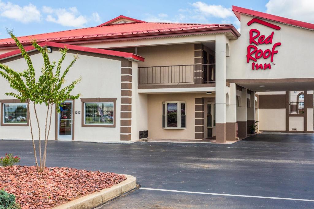 Red Roof Inn Bowling Green - main image