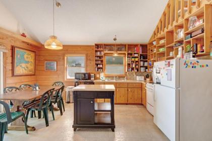 Walloon Lake Cottage - image 3