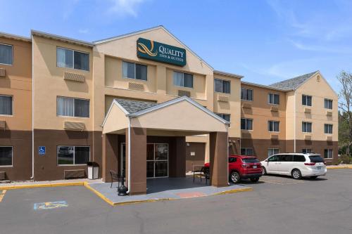 Quality Inn & Suites - main image