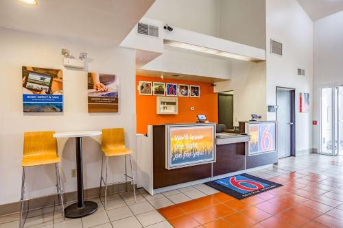 Motel 6-Bozeman MT - image 4