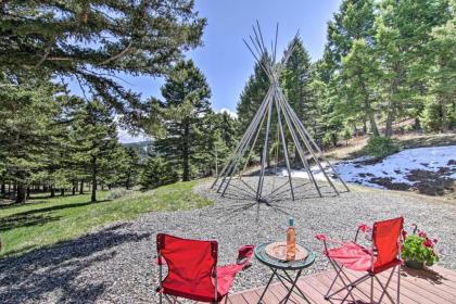 Remote Mtn Retreat with Hot Tub Outside Bozeman - image 18