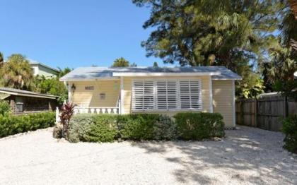 Tortuga Cottage Cabin