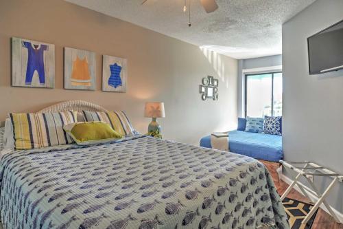 Pelican Cove Condo at Bradenton Beach with Pool! - image 4