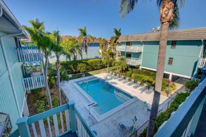 Anna Maria Island Bay Watch Bungalow - image 2