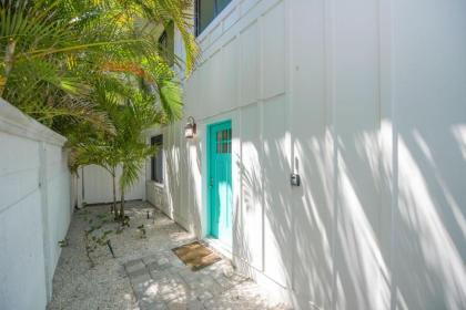 Bayside Bungalows by AMI Locals - image 12