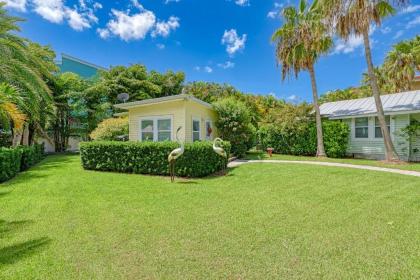 AMI Lighthouse Cottage-One Minute Walk To The Beach-Keyless Locks - image 12