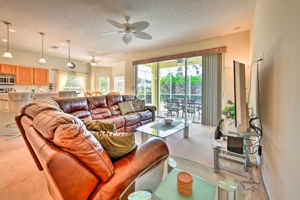 Bright Breezy Bradenton Home 7 Mi to Beach! - image 2