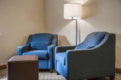 Quality Inn & Suites Bradford - image 15