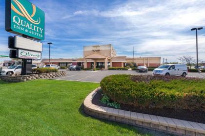 Quality Inn And Suites Bradley - image 1