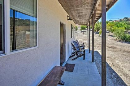 Cottage by the Lakes with Hot Tub by Lake Nacimiento - image 12