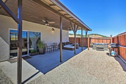 Cottage by the Lakes with Hot Tub by Lake Nacimiento - image 14