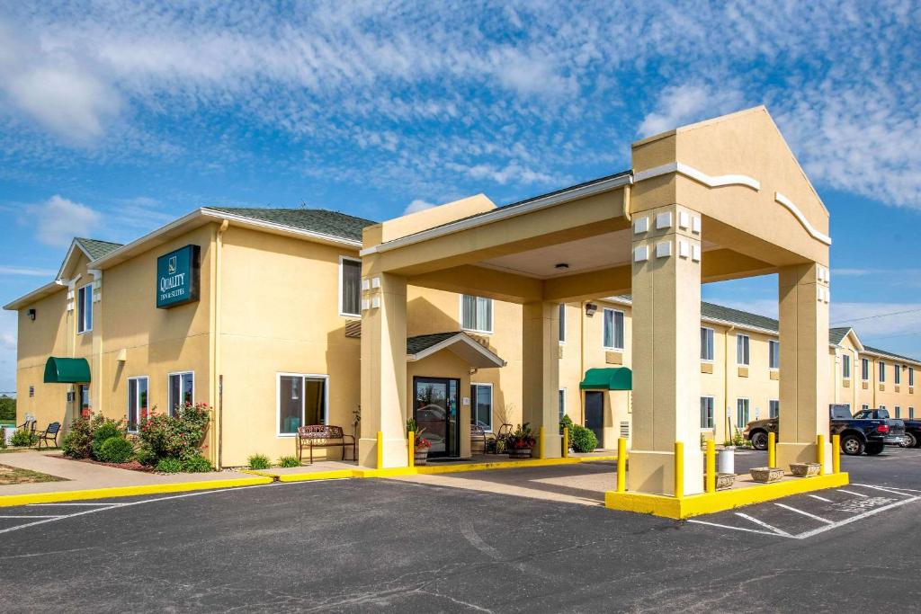 Quality Inn & Suites - main image