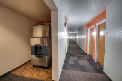 Motel 6-Branford CT - New Haven - image 2