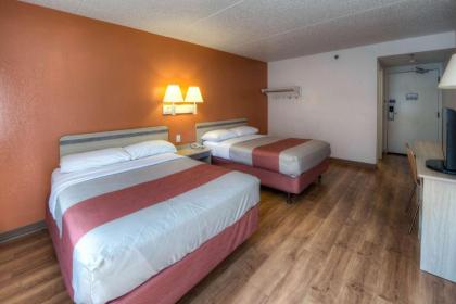 Motel 6-Branford CT - New Haven - image 9