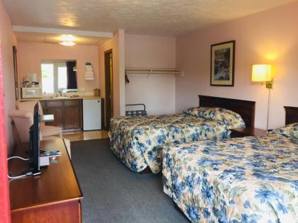 Mountain Country Motor Inn - image 2